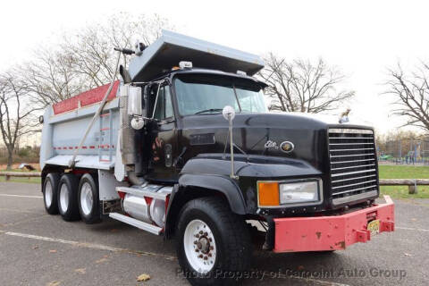 2001 Mack CL733