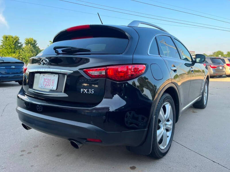 2011 Infiniti FX35