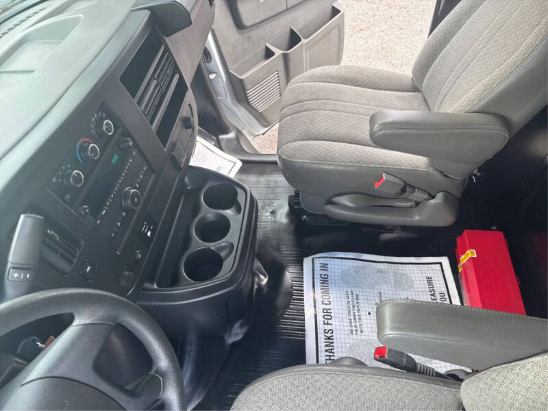 2023 GMC Savana 2500