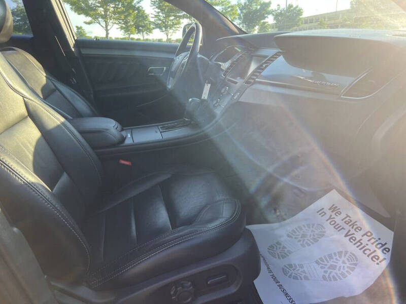 2014 Ford Taurus SEL