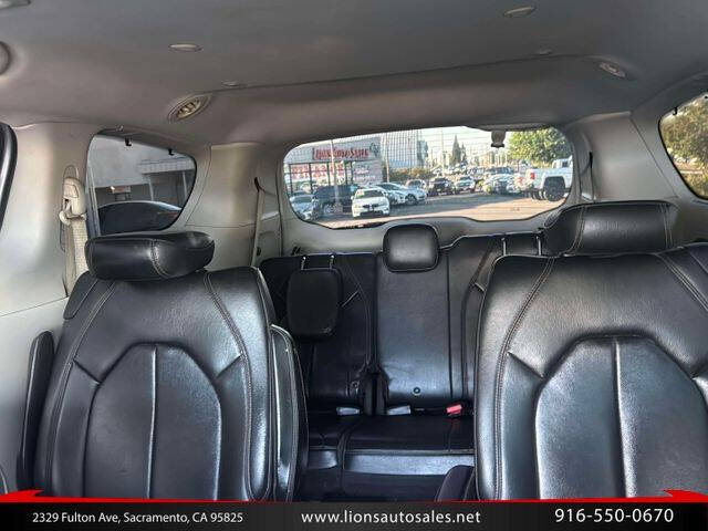 2017 Chrysler Pacifica Touring Plus