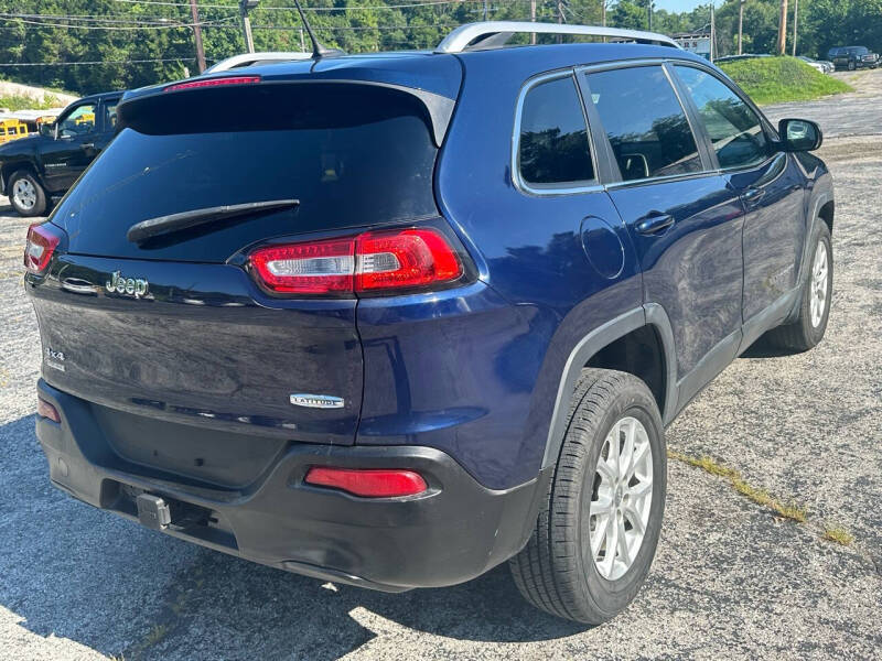 2014 Jeep Cherokee Latitude photo 4