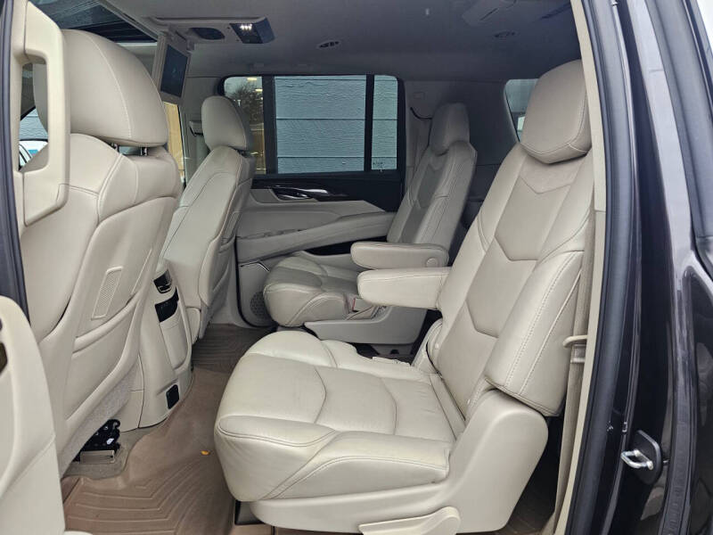 2018 Cadillac Escalade ESV Premium Luxury