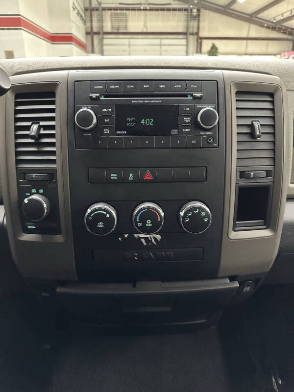 2012 RAM 1500 ST