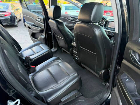2017 GMC Acadia SLT-1