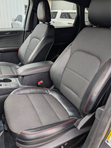 2023 Ford Escape Hybrid ST-Line Select