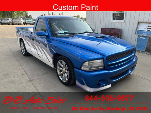 1998 Dodge Dakota for sale at B & B Auto Sales in Brookings SD