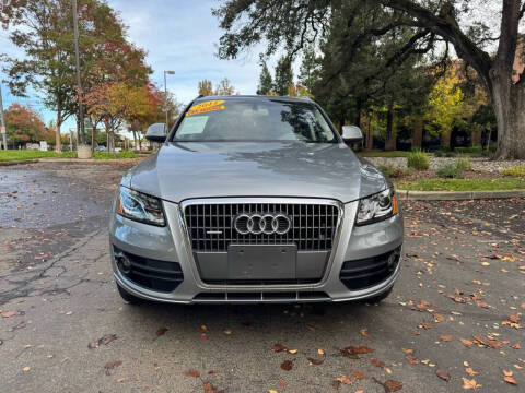 2011 Audi Q5 2.0T quattro Premium Plus