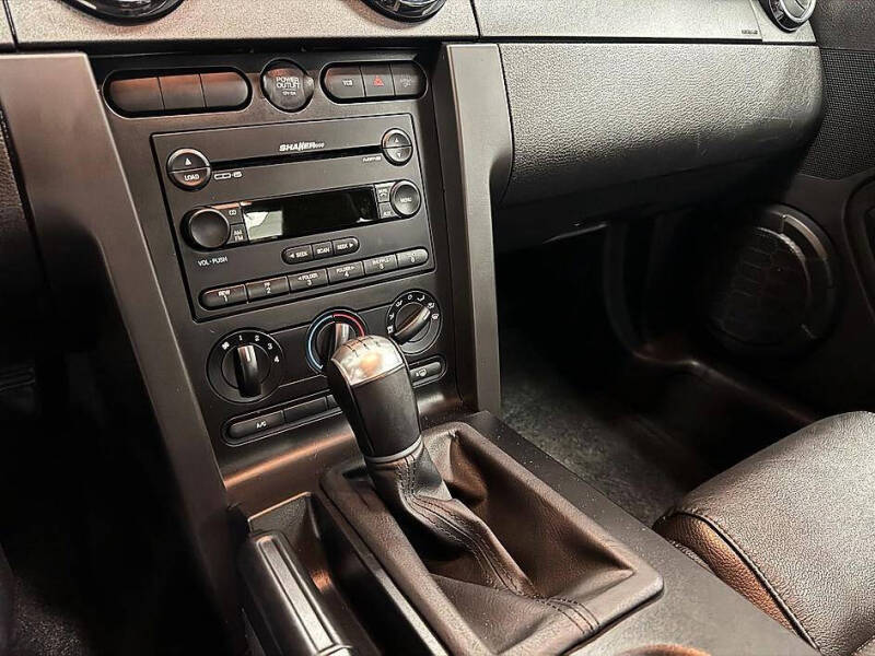 2005 Ford Mustang
