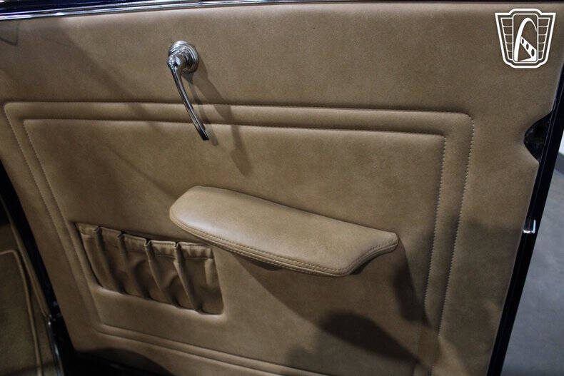 1937 Ford Phaeton