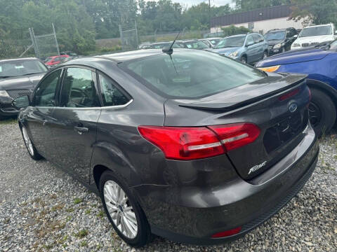 2017 Ford Focus Titanium