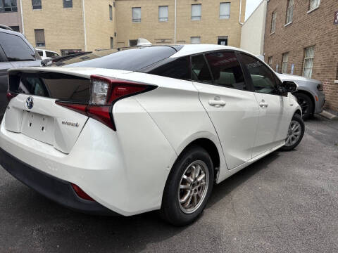 2020 Toyota Prius LE