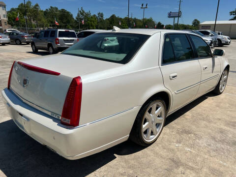 2011 Cadillac DTS Premium Collection