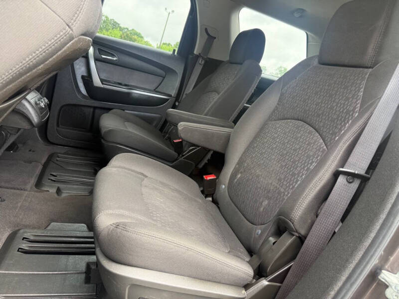 2011 GMC Acadia SLE