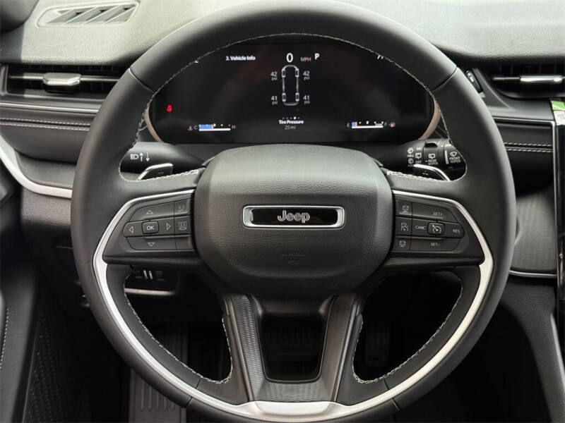 2025 Jeep Grand Cherokee L Laredo