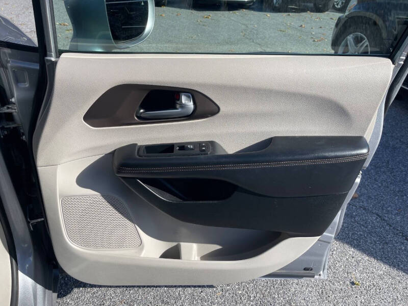 2018 Chrysler Pacifica Touring L