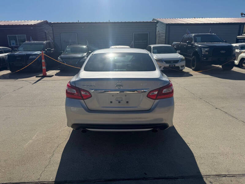 2016 Nissan Altima 2.5 S