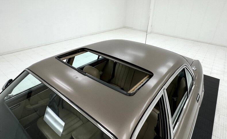1986 Jaguar XJ-Series XJ6 Vanden Plas