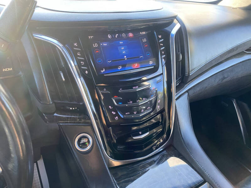 2015 Cadillac Escalade Platinum