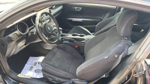 2016 Ford Mustang V6