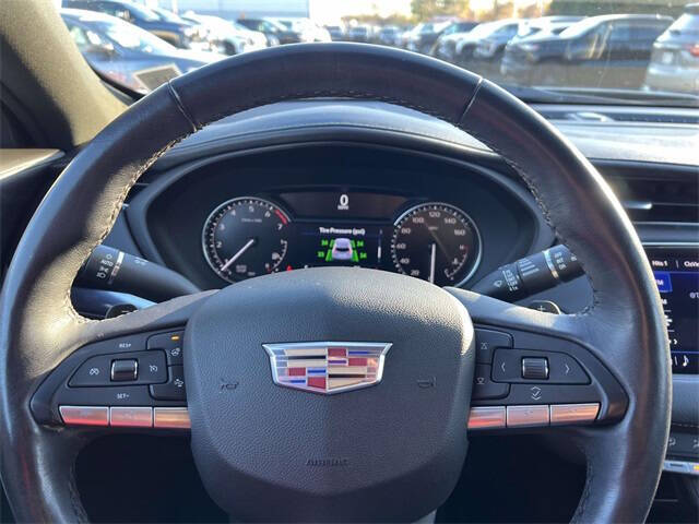 2023 Cadillac XT4 Luxury