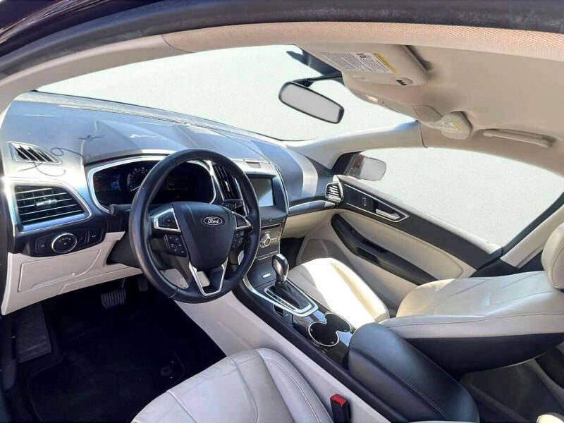 2018 Ford Edge Titanium