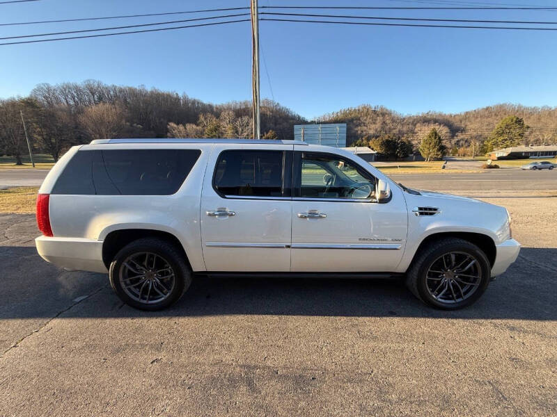 2010 Cadillac Escalade ESV Premium