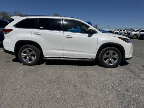 2019 Toyota Highlander for sale at Star Motorsports, LLC in Rayne LA