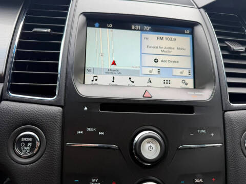 2018 Ford Taurus SEL