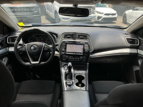 2017 Nissan Maxima