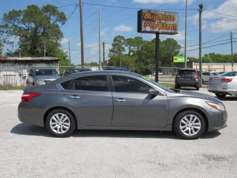 2017 Nissan Altima for sale at Checkered Flag Auto Sales - East in Lakeland FL
