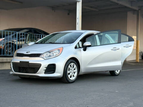 2016 Kia Rio 5-Door LX