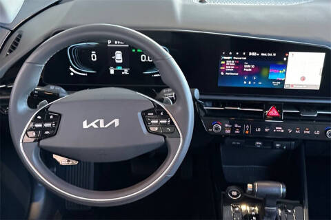 2025 Kia Niro EX