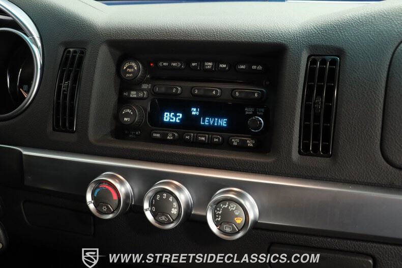 2005 Chevrolet SSR LS