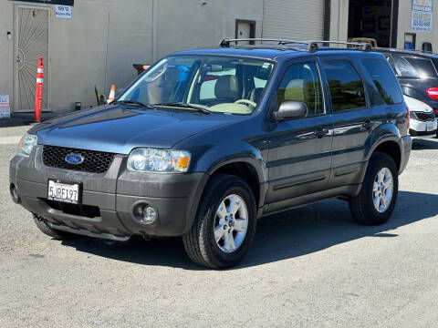 2005 Ford Escape XLT