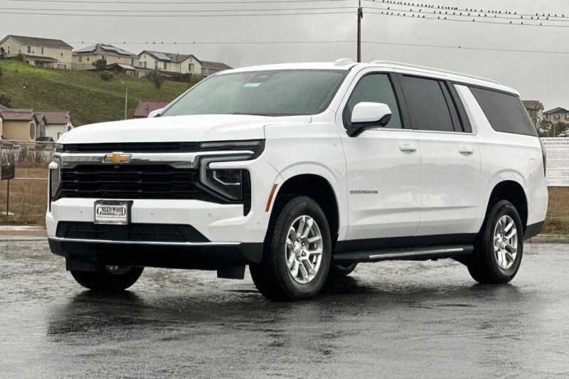2026 Chevrolet Suburban LS