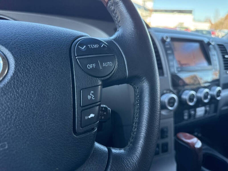 2013 Toyota Sequoia Platinum