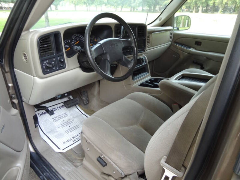 2004 GMC Yukon XL 1500 SLE