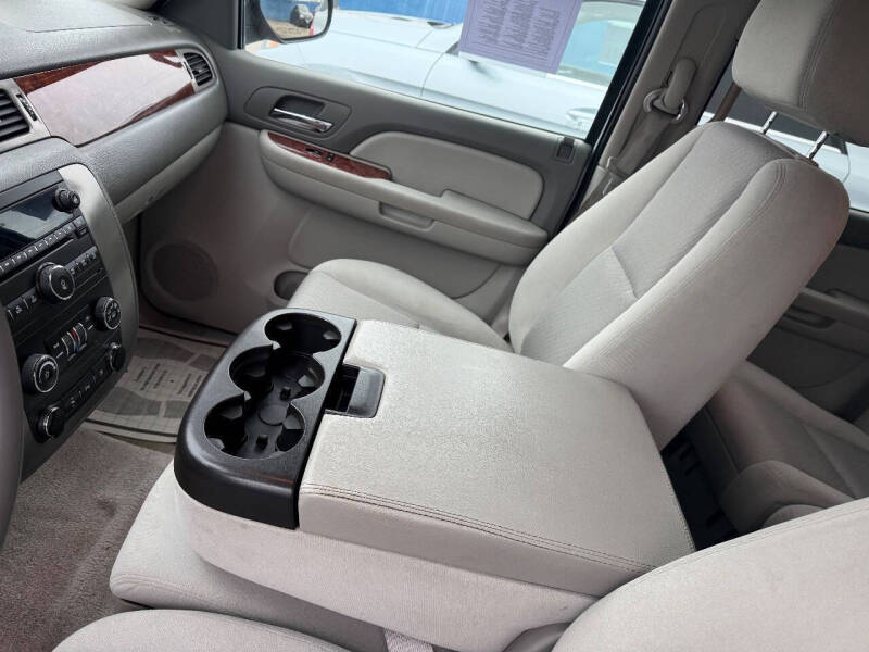 2009 GMC Yukon XL SLE