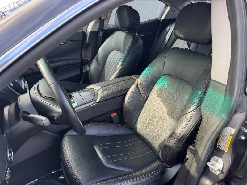 2015 Maserati Ghibli