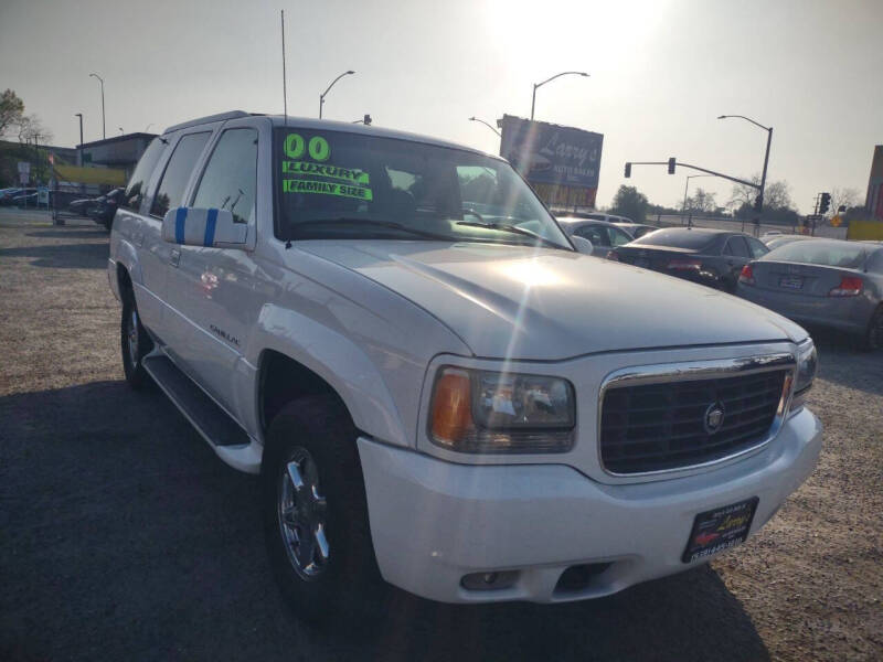 2000 Cadillac Escalade