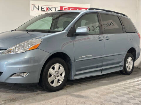 2010 Toyota Sienna XLE