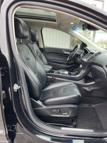 2019 Ford Edge Titanium