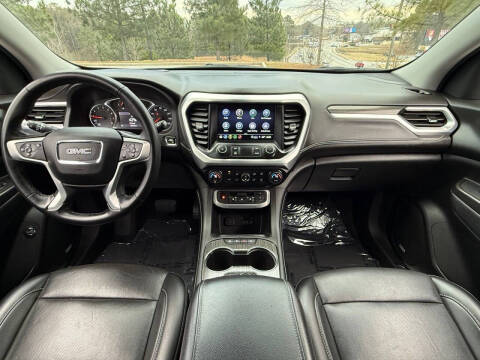 2023 GMC Acadia SLT