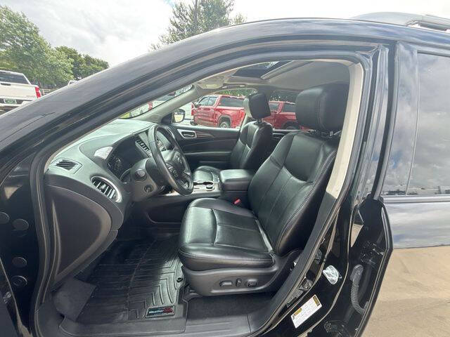 2017 Nissan Pathfinder Platinum