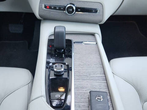 2024 Volvo XC90 B6 Plus Bright Theme 6P