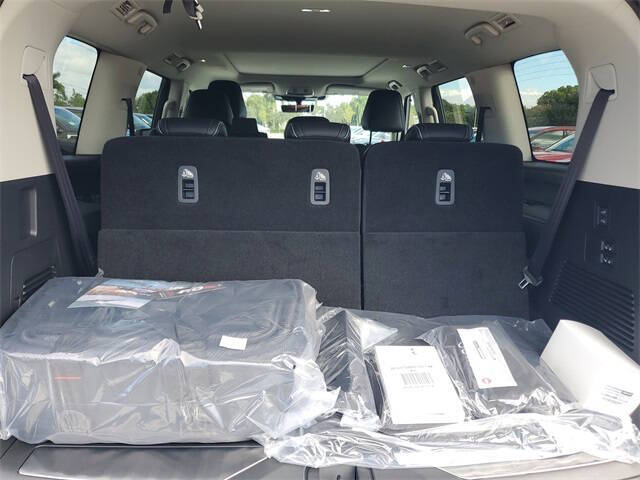 2026 Infiniti QX80 Luxe