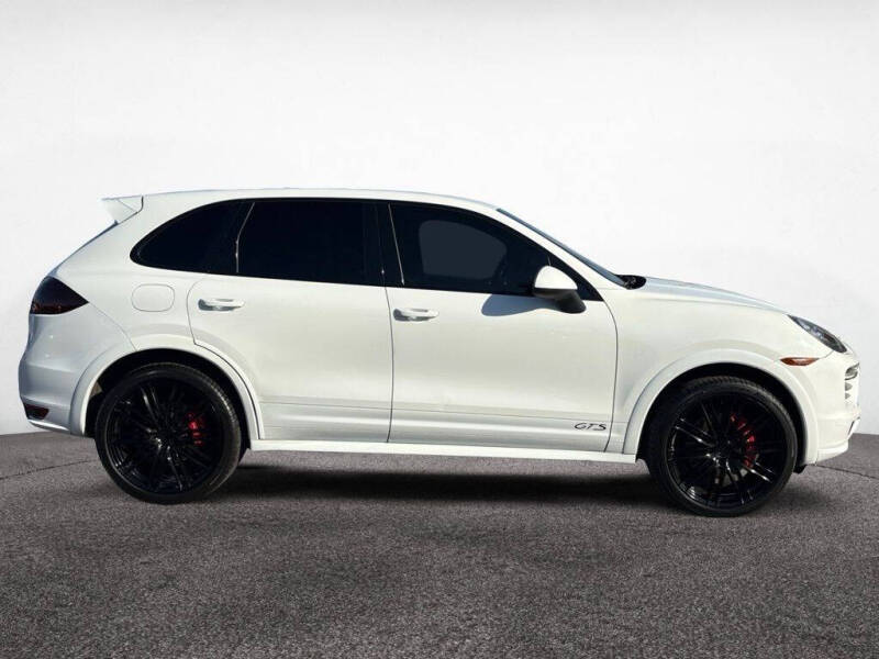 2013 Porsche Cayenne GTS