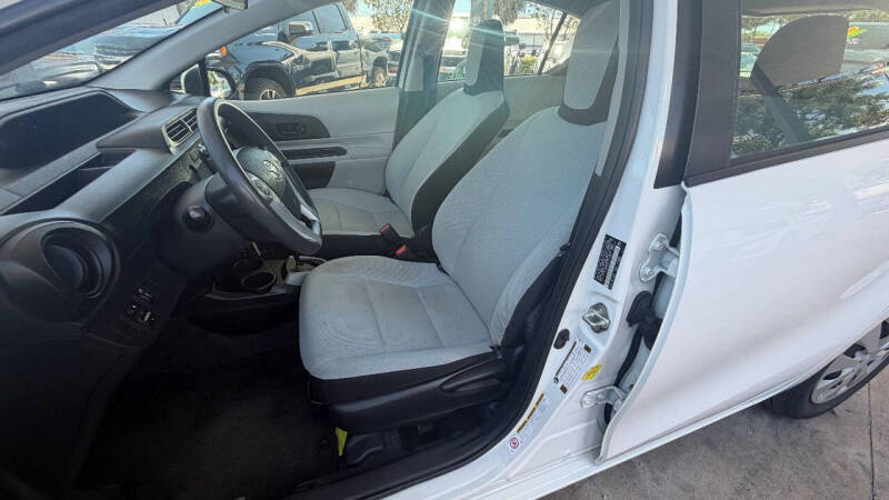 2012 Toyota Prius c Four