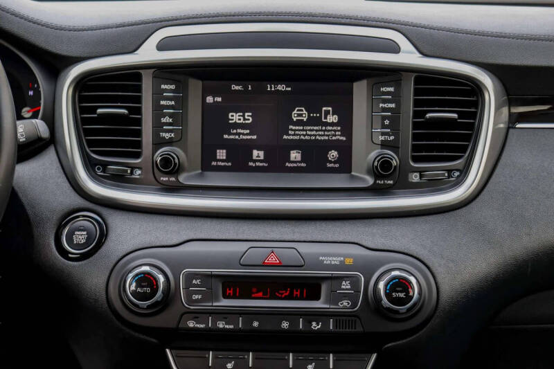 2020 Kia Sorento EX V6